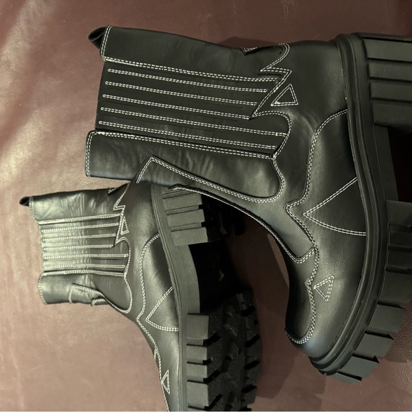 BRAND NEW Public desire chunky western boots - Picture 5 of 5